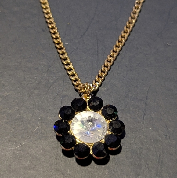 Tova Jewelry - Gold and Black Floral Pendant Necklace